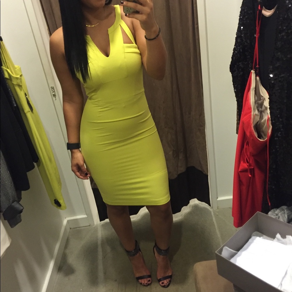 NWT BCBGMaxAzria Macie Dress in Dark Lime